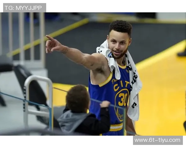 库里强调年轻球员的重要性呼吁全队以积极能量共同努力争胜